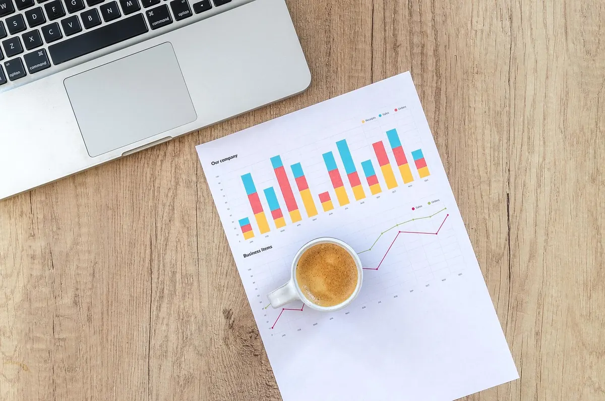 How to Take Better Meeting Notes in 20 Minutes: A Beginner's Guide for UK Professionals